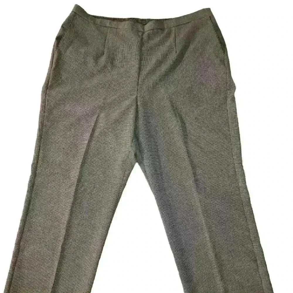 ALFRED DUNNER black & white Pull on ankle length pants  Elastic size 24W Exc Con